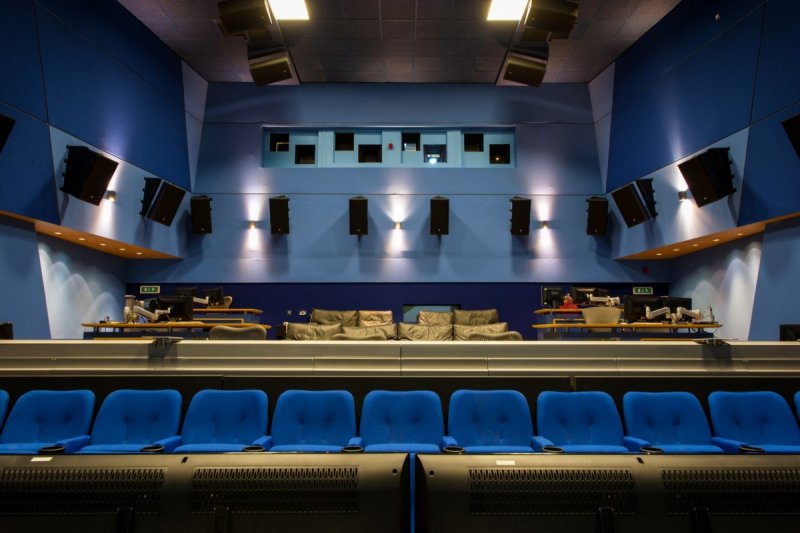 Dolby Atmos® Dolby Atmos®