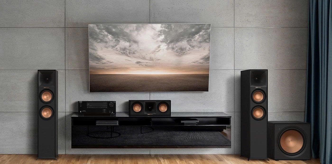 Loa Center Klipsch R-50C có công nghệ họng kèn Tractrix® độc quyền mang đến sức mạnh, độ chi tiết cùng cảm xúc của trải nghiệm âm nhạc live và giọng thoại trong phim trong rõ tuyệt vời. 